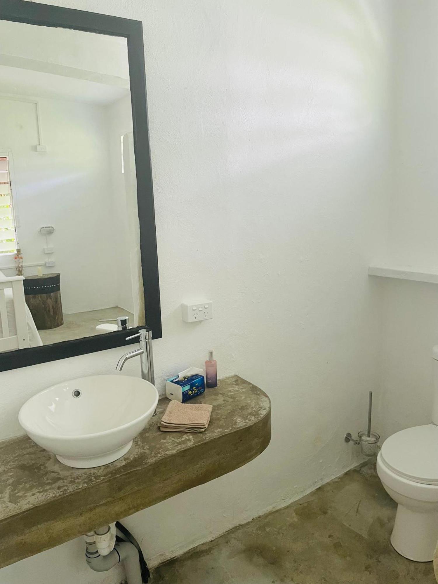 Eton Banana Bay Beach Club B&B 외부 사진