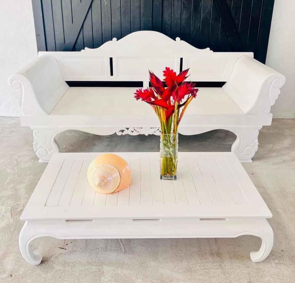 Eton Banana Bay Beach Club B&B 외부 사진