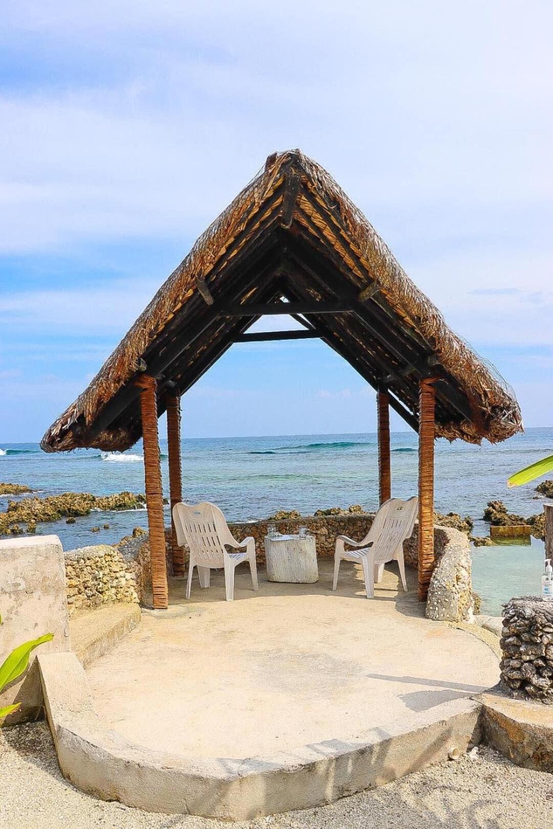Eton Banana Bay Beach Club B&B 외부 사진